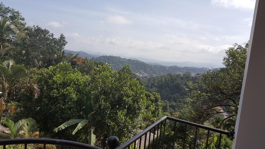 Mount Mirror Resort Kandy Exterior photo