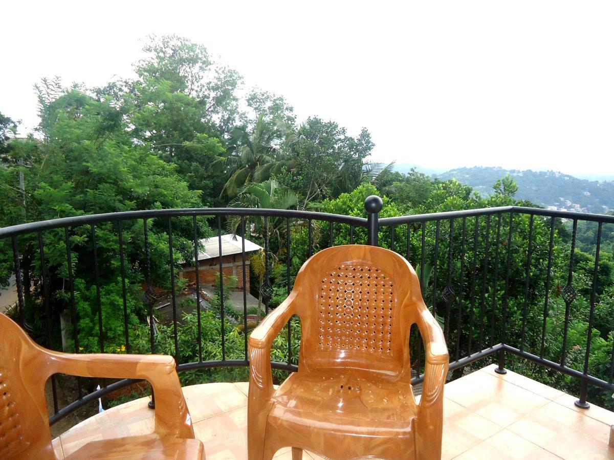 Mount Mirror Resort Kandy Exterior photo